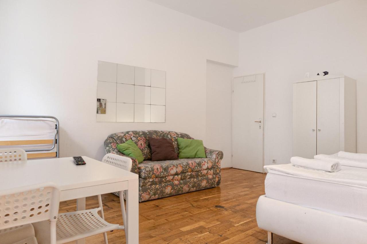 Lovely 3Br Shared Apart - Perfect For Longstays In Lockdown Виена Екстериор снимка
